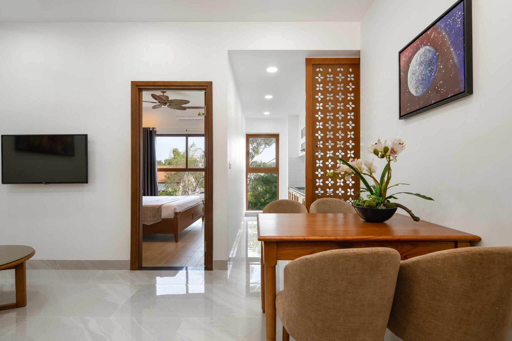 khach san nam hoi an